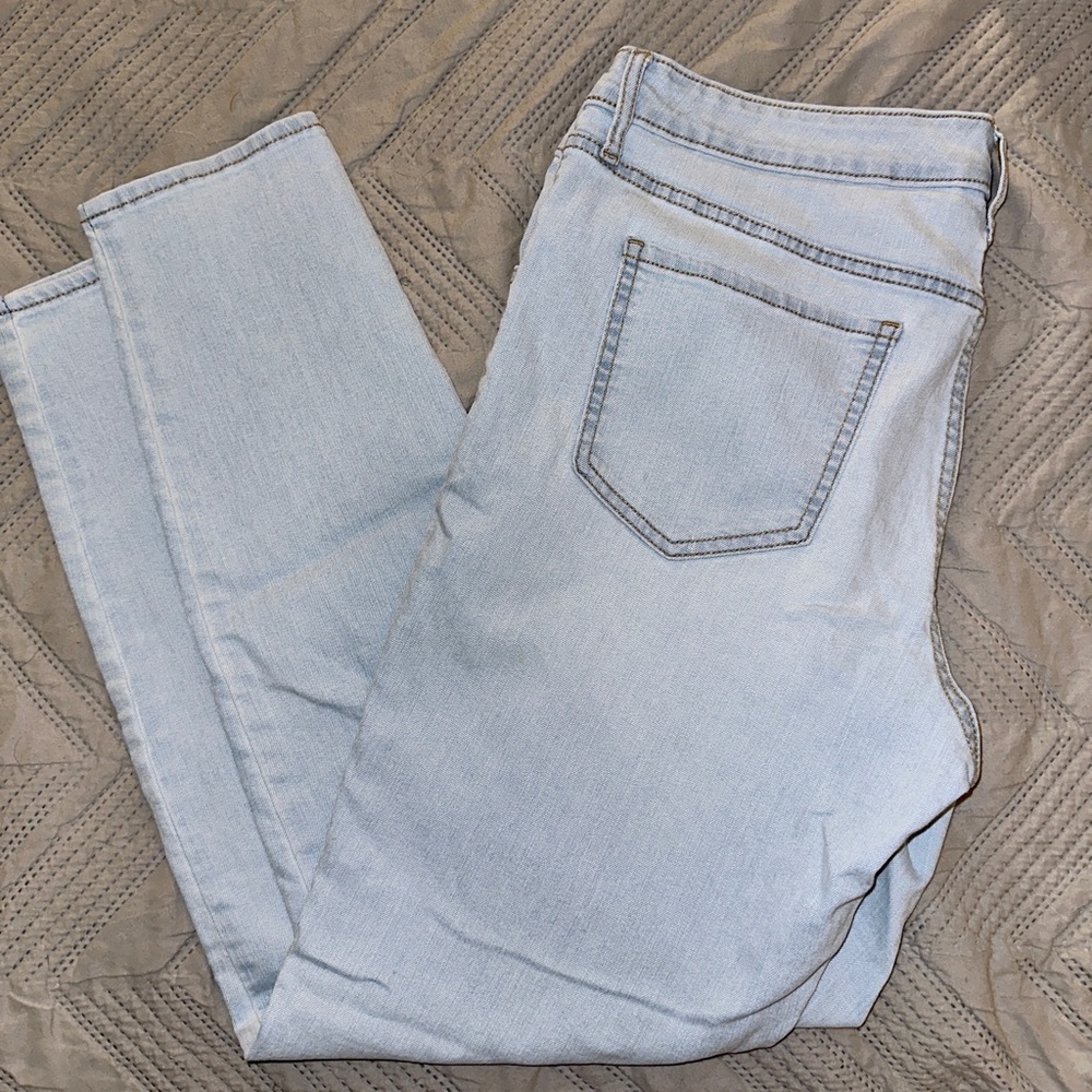 Old Navy Super Skinny Mid Rise jeans
